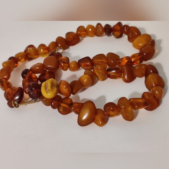 Genuine Soviet Baltic Amber Necklace - Picture 7 of 11